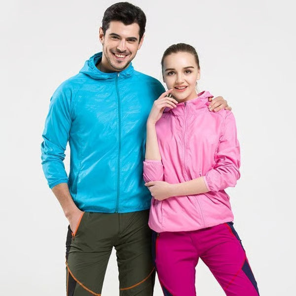 Cortavientos ultraligero, impermeable y con protección solar.