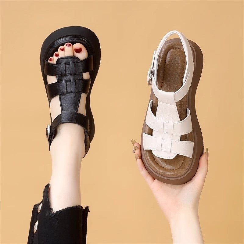 Sandalias romanas con plataforma