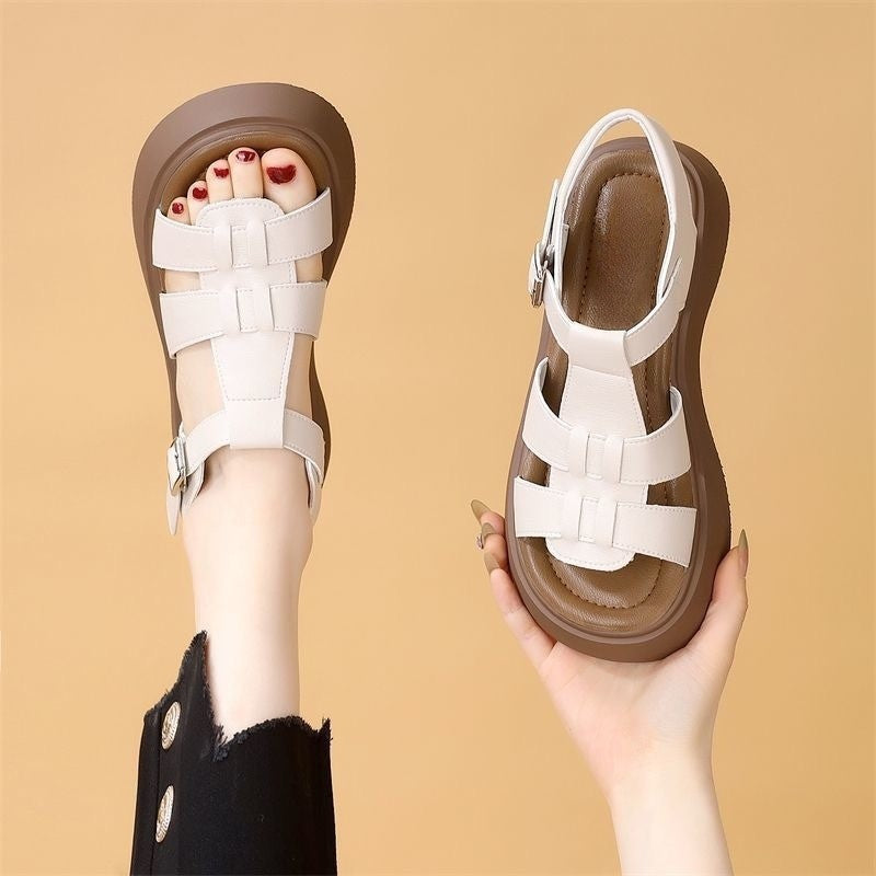 Sandalias romanas con plataforma