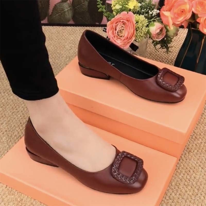 Zapatos sin cordones con suela granulada