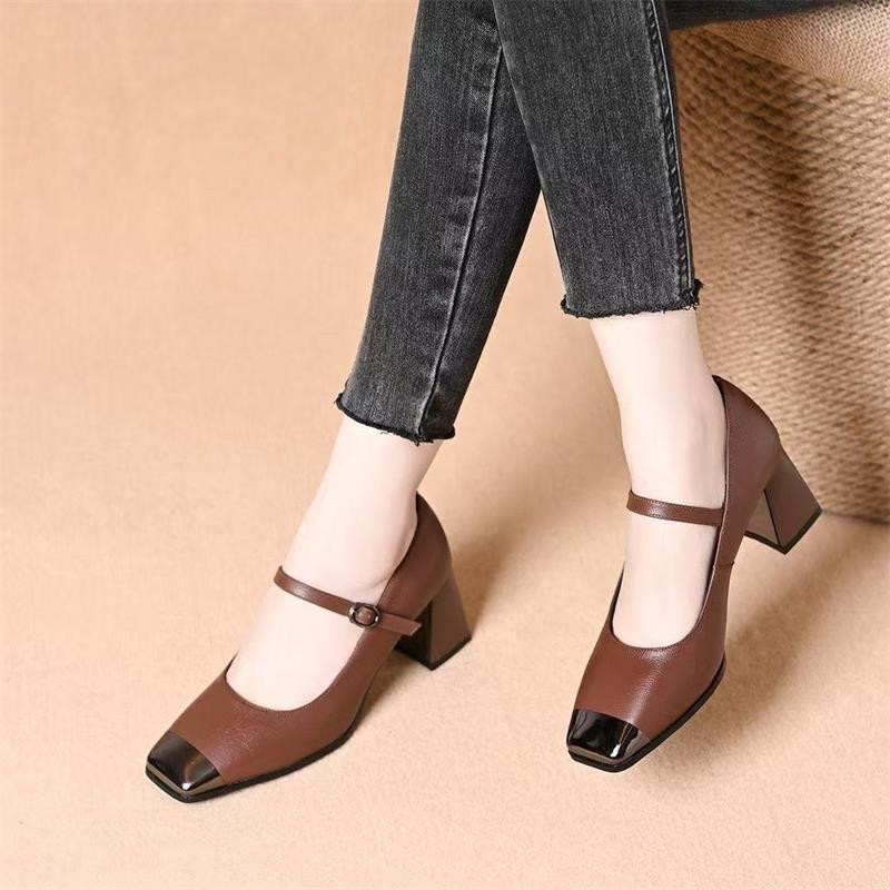 Zapatos Mary Jane de cuero auténtico