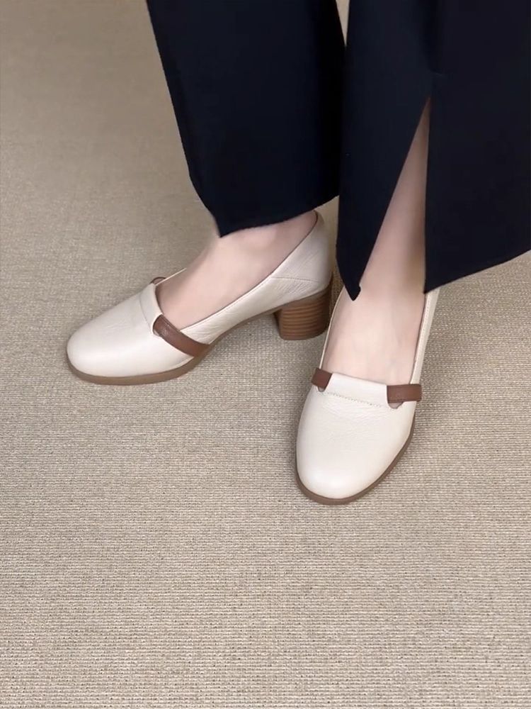 Zapatos mocasines de tacón medio