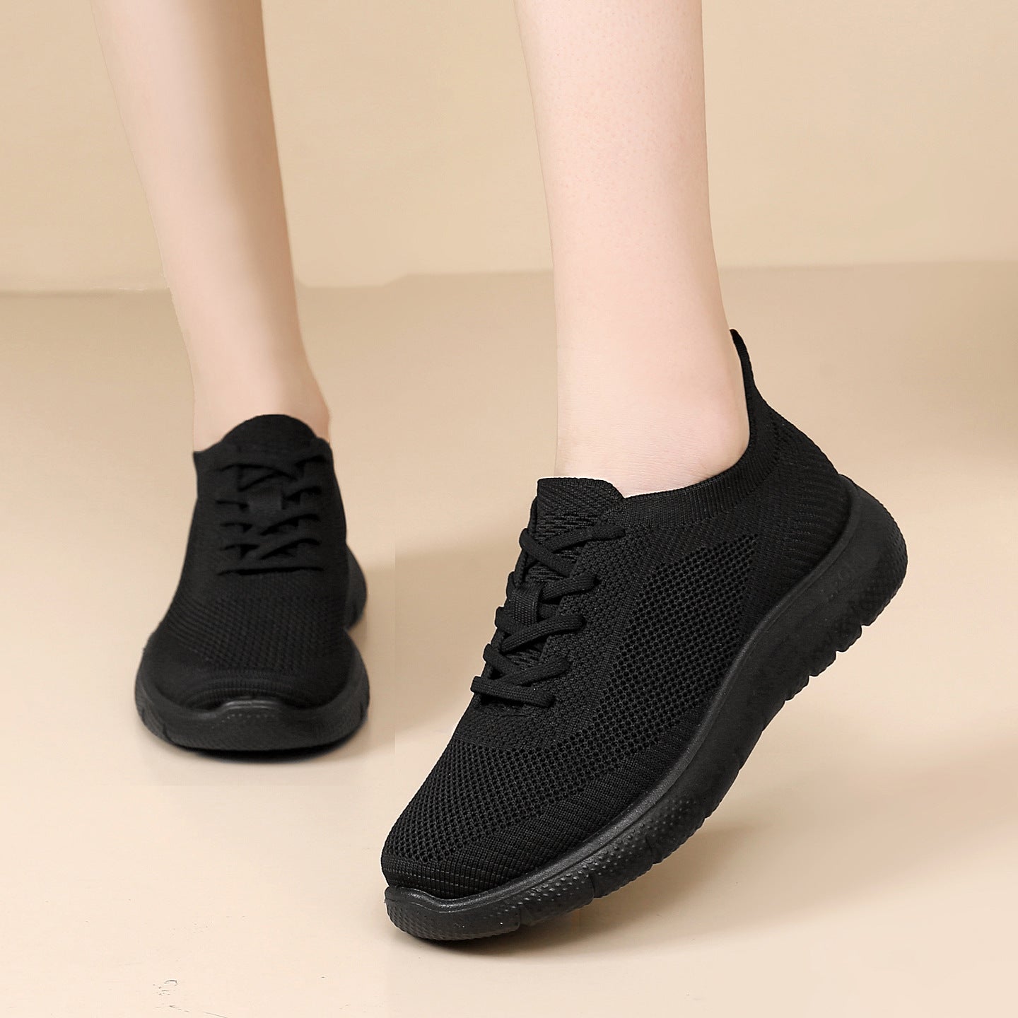 Zapatillas resistentes al desgaste, con puntera redonda y suela blanda.
