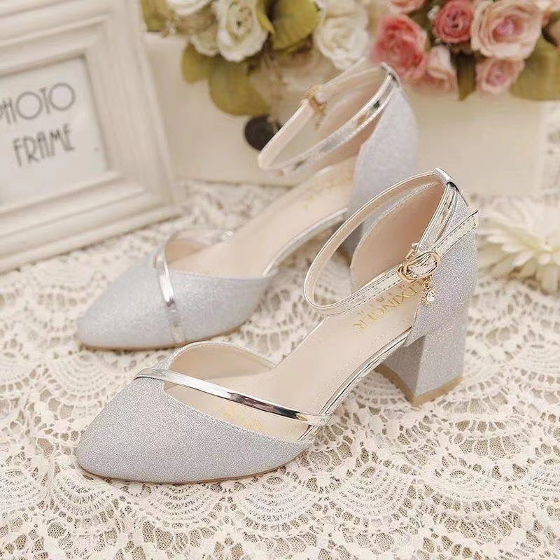 Zapatos de Tacón Bloque con Purpurina y Detalles Dorados