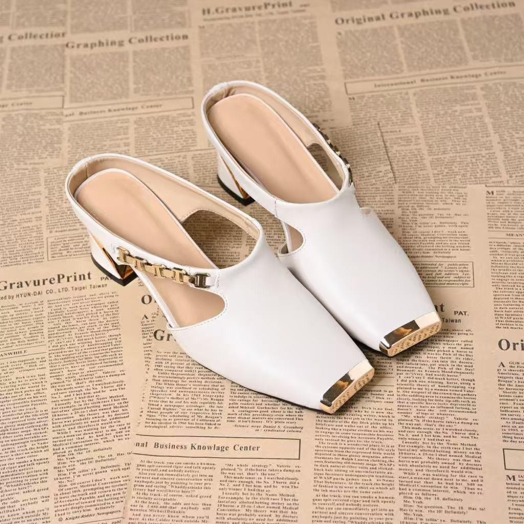 Mules planas de punta cuadrada