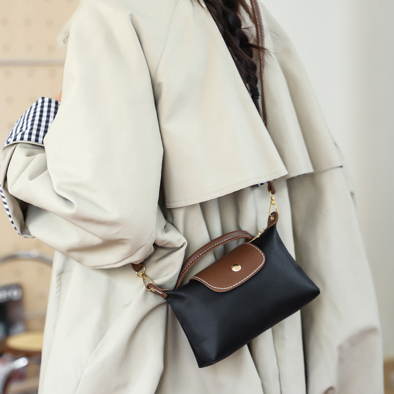 Bolso Bandolera Mini de Nylon, Ligero y Elegante para el Día a Día