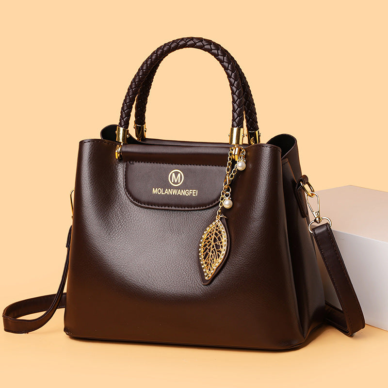 Nuevo bolso tote de lujo asequible
