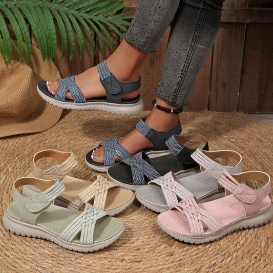 Sandalias con cierre de velcro